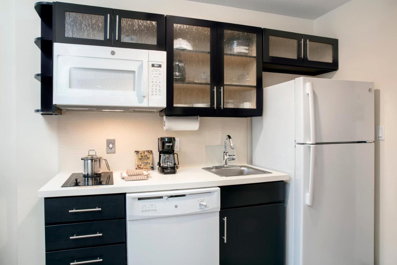 Candlewood Suites - Miami Exec Airport - Kendall By Ihg Country Walk Buitenkant foto